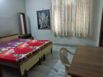 Bedroom in 3.5 BHK Builder Floor at Sector 15 – for Rent