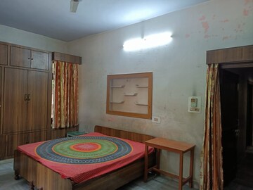 Bedroom in 3.5 BHK Builder Floor at Sector 15 – for Rent