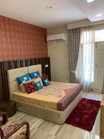 Bedroom in 3 BHK Builder Floor at Sector 113 – for Sale