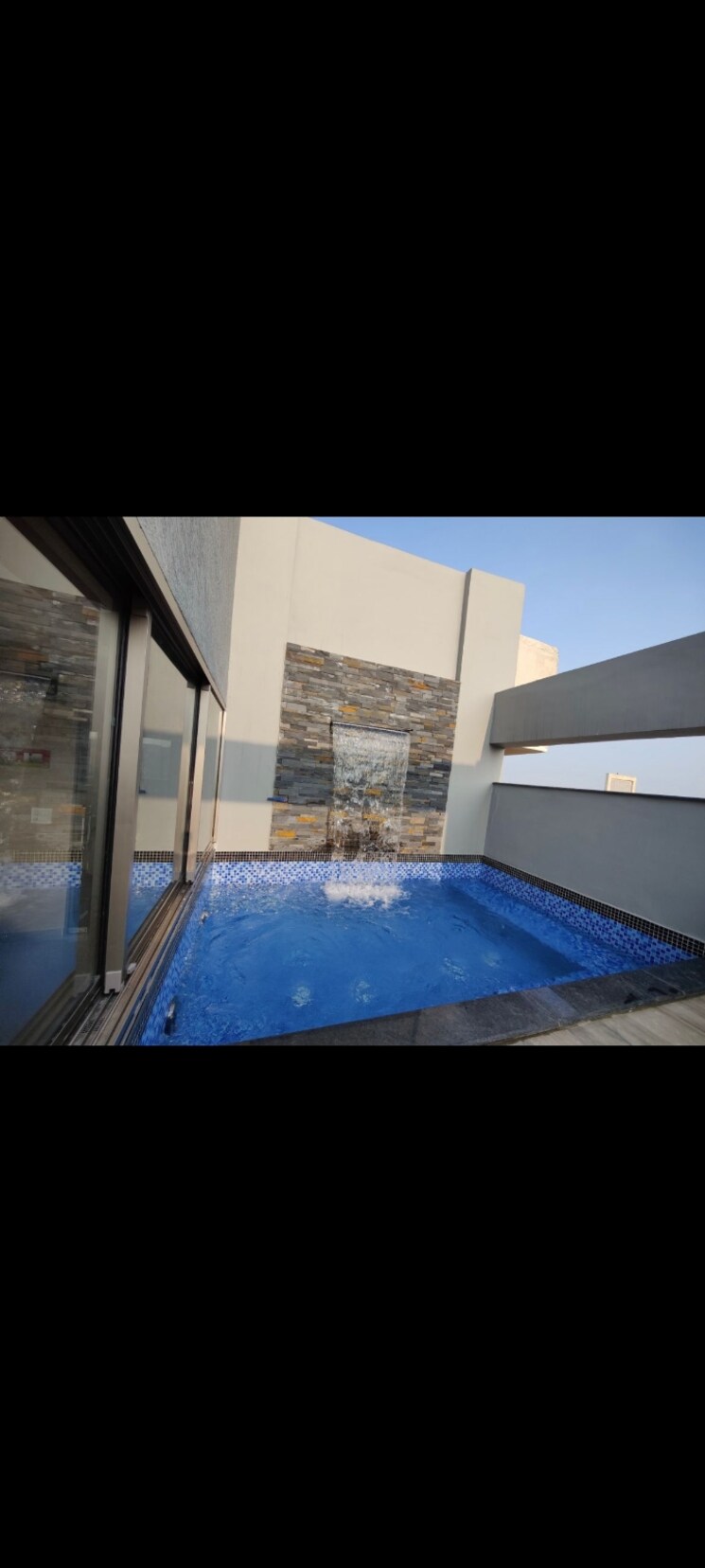 Bedroom, omkar-royal-nest 6+ Bedroom 3500 Sq.Ft. Penthouse In Tech Zone 4 Greater Noida Greater Noida 9509092