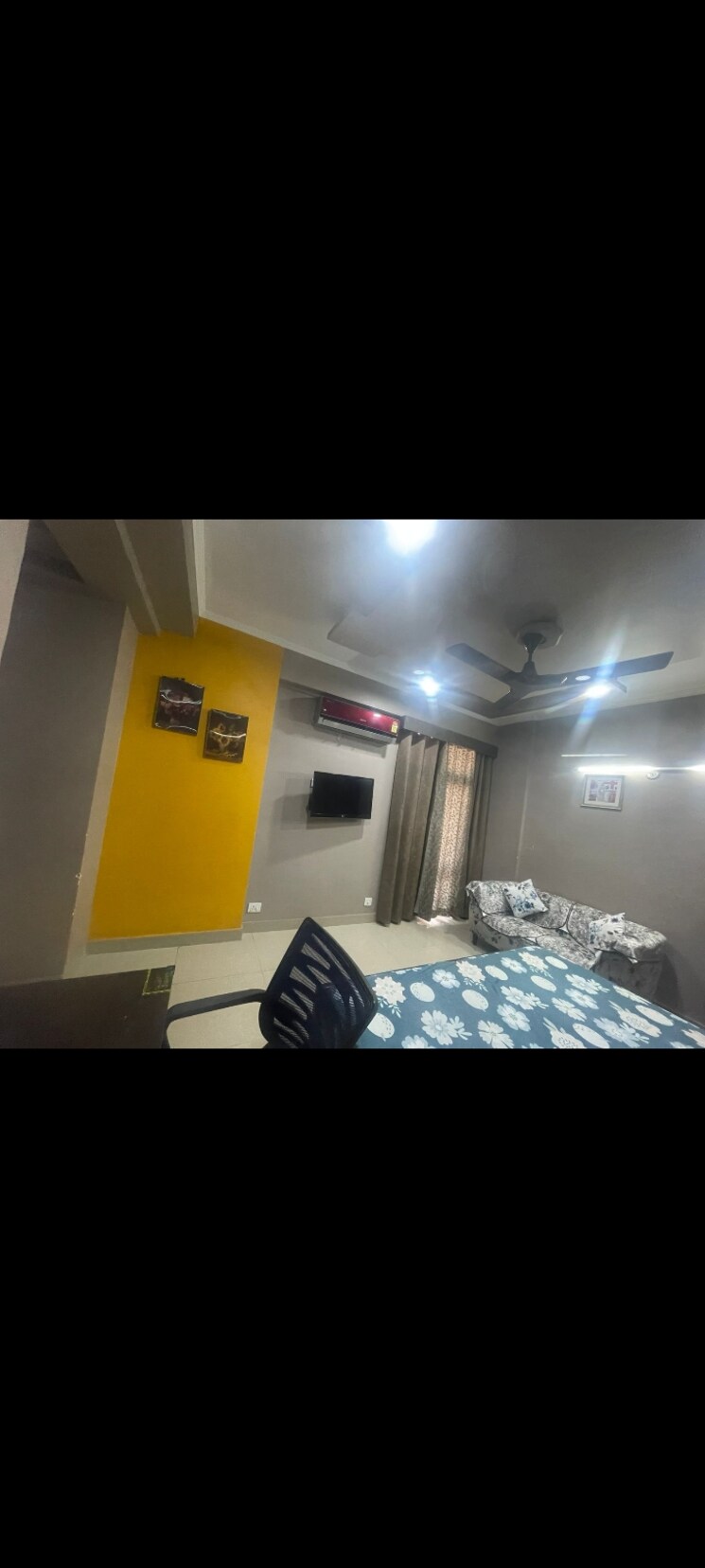 Bedroom, omkar-royal-nest 6+ Bedroom 3500 Sq.Ft. Penthouse In Tech Zone 4 Greater Noida Greater Noida 9509092