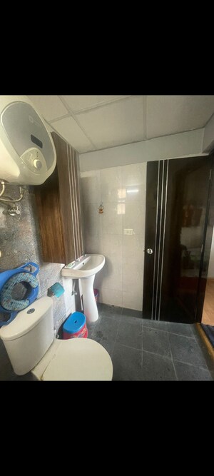 Bathroom in 6+ BHK Penthouse at Omkar Royal Nest, Tech Zone 4 Greater Noida – for Rent