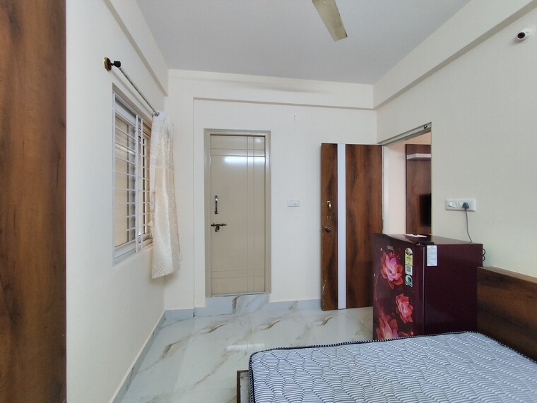 Bedroom, sg palya 1 Bedroom 600 Sq.Ft. Apartment In Sg Palya Bangalore 9509094