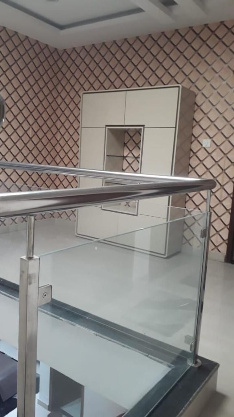 Balcony, modipuram 4 Bedroom 183 Sq.Yd. Independent House In Modipuram Meerut 9509098