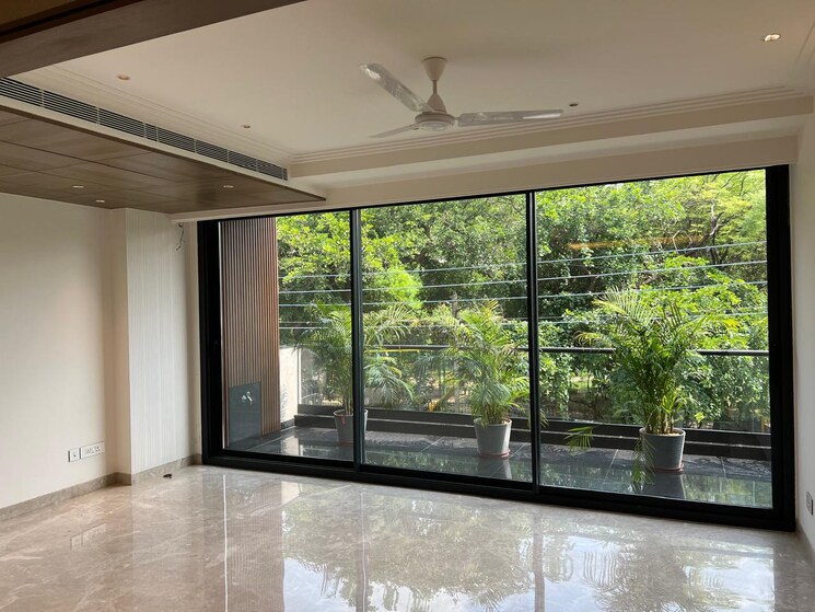 Room, anand niketan 3 Bedroom 300 Sq.Yd. Builder Floor In Anand Niketan Delhi 9509100