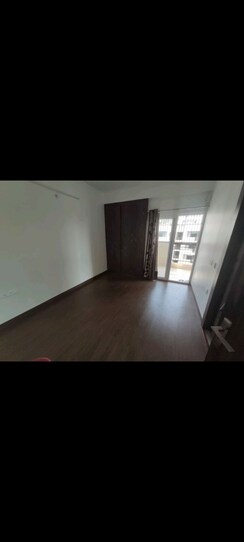 2 BHK Apartment For Sale in Ajnara Le Garden