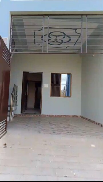 Room in 4 BHK Independent House at Amara Khaira Chak – for Sale
