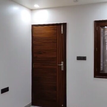  3 BHK Apartment at Pitampura – for Sale