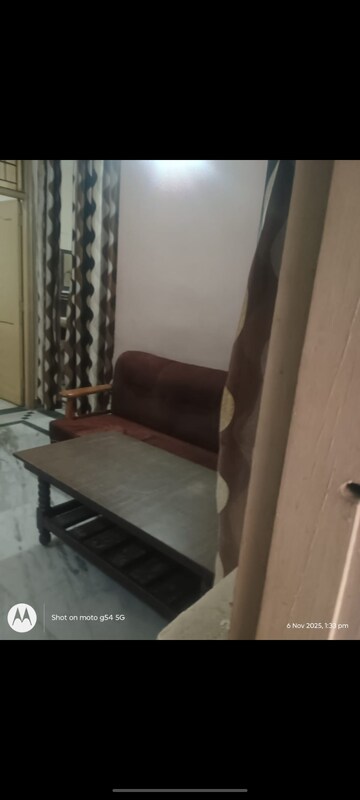 Staircase in 1 BHK Builder Floor at DLF Regent House, Dlf Phase iv – for Rent