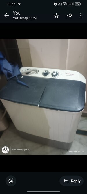 Master Bedroom in 1 BHK Builder Floor at DLF Regent House, Dlf Phase iv – for Rent