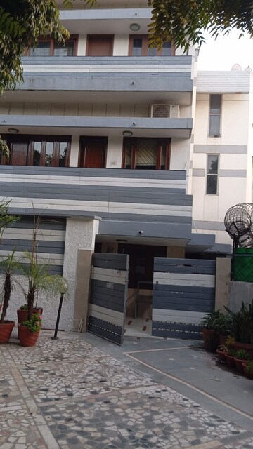 2 BHK Builder Floor – Exterior View View at Chittaranjan Park - for Rent
