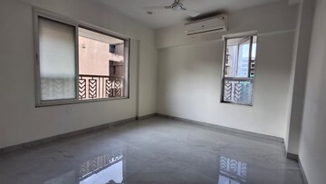 Room in 2 BHK Apartment at Pratham 5TH Element, Andheri West – for Sale