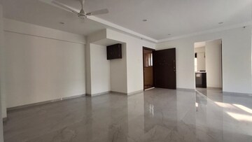 Room in 2 BHK Apartment at Pratham 5TH Element, Andheri West – for Sale