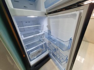 Furnished Amenities in 1 BHK Apartment at Lodha Amara, Kolshet Road – for Rent