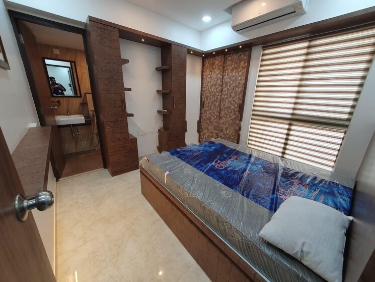 Bedroom, lodha-amara 1 Bedroom 453 Sq.Ft. Apartment In Kolshet Road Thane 9509234