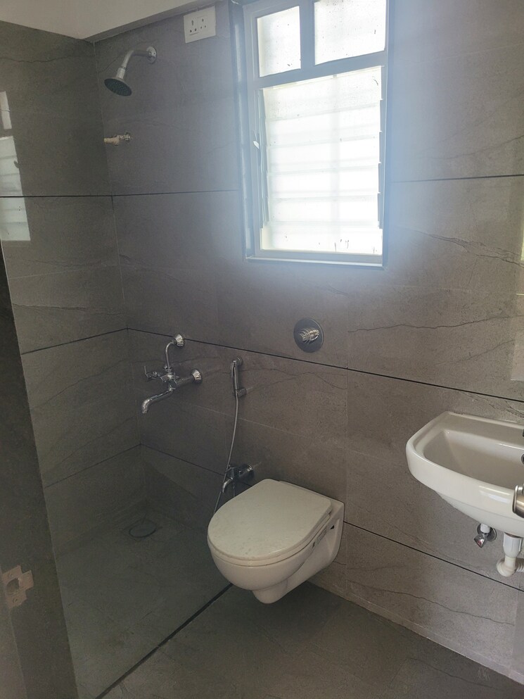 Bathroom, nirmal-krushnai-kunj 2 Bedroom 1000 Sq.Ft. Apartment In Vadgaon Budruk Pune 9509245