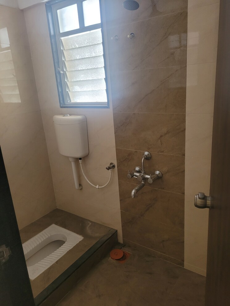 Bathroom, nirmal-krushnai-kunj 2 Bedroom 1000 Sq.Ft. Apartment In Vadgaon Budruk Pune 9509245