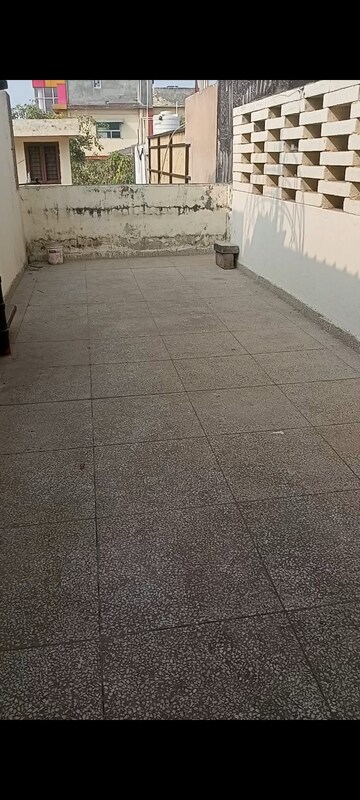 Parking in 2 BHK Builder Floor at RWA Apartments Sector 12, Sector 12 – for Rent