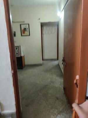 2 BHK Apartment For Rent in Sector 4