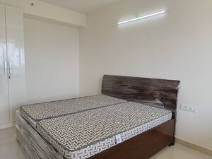 Room in  Pg at Sare Home, Sector 92 – for Rent