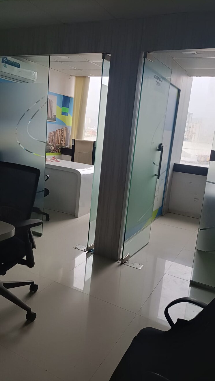 Team Area, real-tech-park Commercial Office Space 830 Sq.Ft. In Vashi Sector 30a Navi Mumbai 9509273