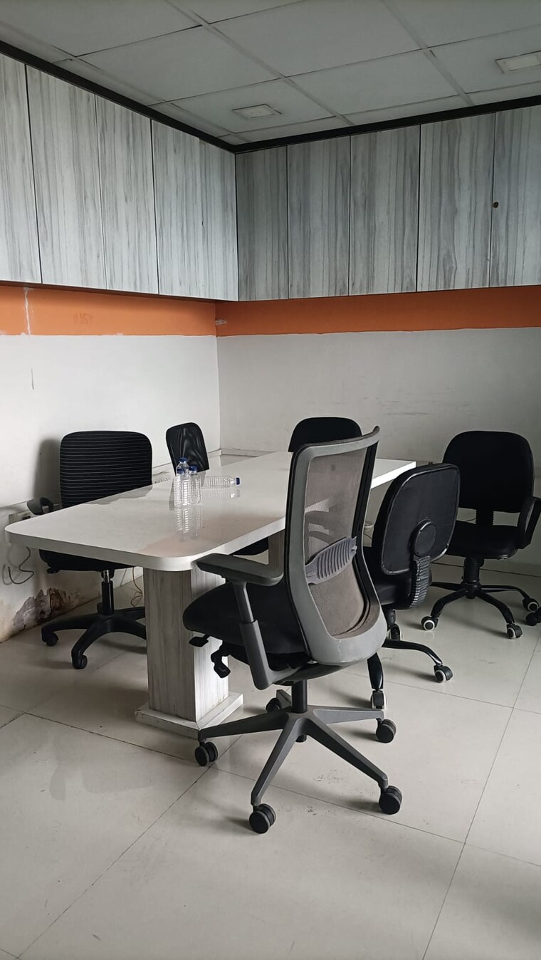 Team Area, real-tech-park Commercial Office Space 830 Sq.Ft. In Vashi Sector 30a Navi Mumbai 9509273