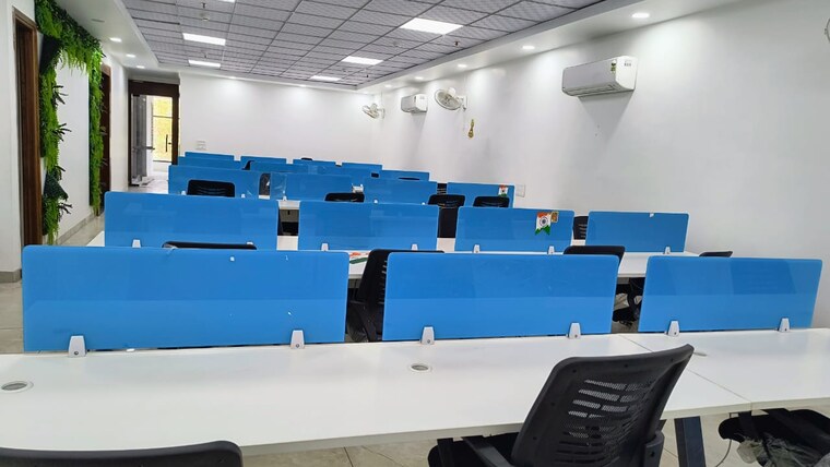 Team Area, industrial area Commercial Office Space 3000 Sq.Ft. In Industrial Area Mohali 9509282