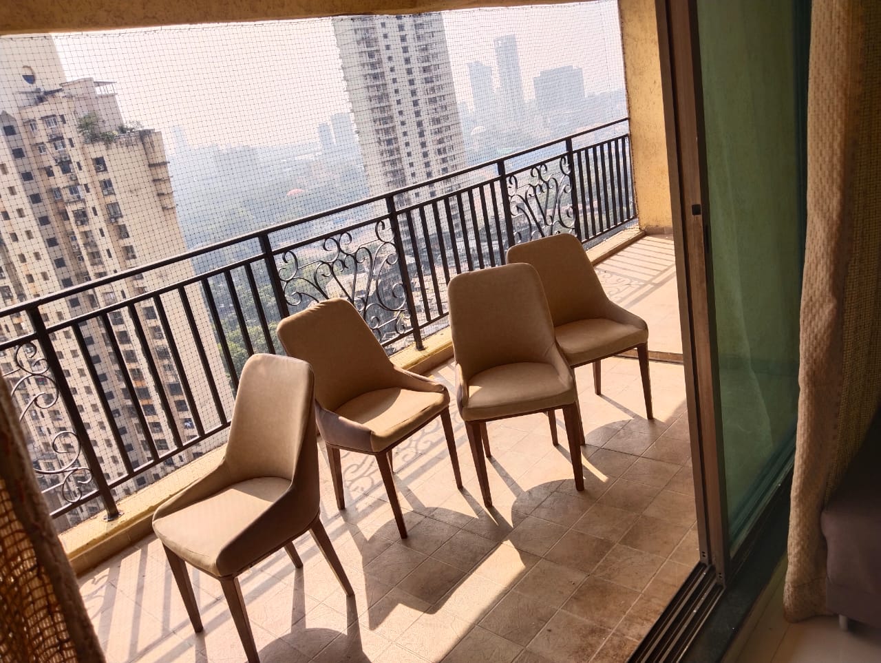 2.5 BHK Apartment For Rent in Amann Marina