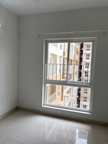 Room in 1.5 BHK Apartment at Brigade El Dorado, Bagaluru – for Rent