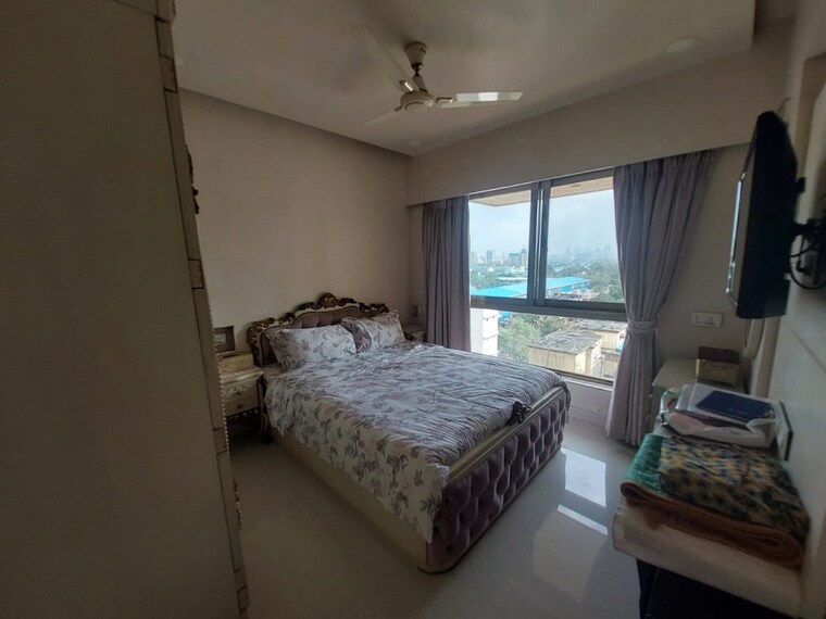 Bedroom, khar west 3 Bedroom 1100 Sq.Ft. Apartment In Khar West Mumbai 9509289