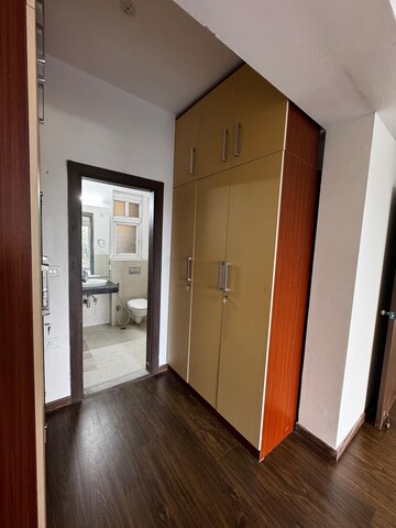 Building Lobby in 3 BHK Apartment at ATS Le Grandiose, Sector 150 – for Rent