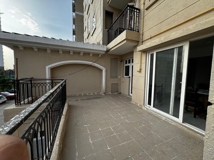 Balcony, ats-le-grandiose 3 Bedroom 1625 Sq.Ft. Apartment In Sector 150 Noida 9509350