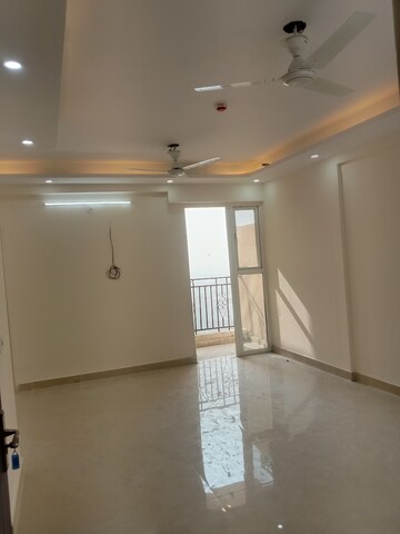 2 BHK Apartment For Rent in Sector 63a