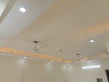 Furnished Amenities in 2 BHK Apartment at Sector 63a – for Rent