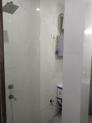 Bathroom in 1 BHK Apartment at Lajpat Nagar 4 – for Rent