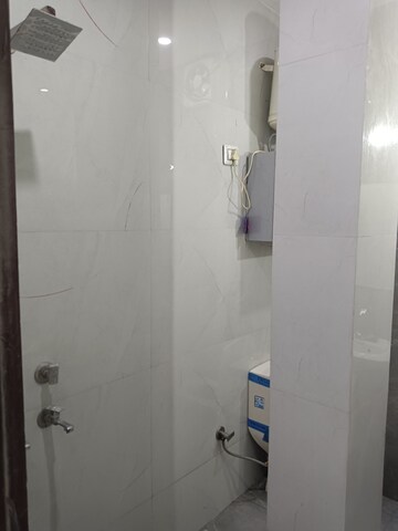 Bathroom in 1 BHK Apartment at Lajpat Nagar 4 – for Rent