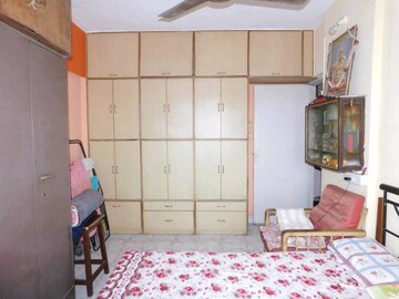 Bedroom in 2 BHK Apartment at Raj Tower Kandivali, Kandivali East – for Sale