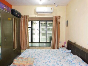 Bedroom in 2 BHK Apartment at Raj Tower Kandivali, Kandivali East – for Sale