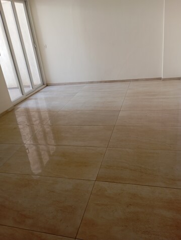 Room in 2 BHK Apartment at Mahindra Vivante, Andheri East – for Sale