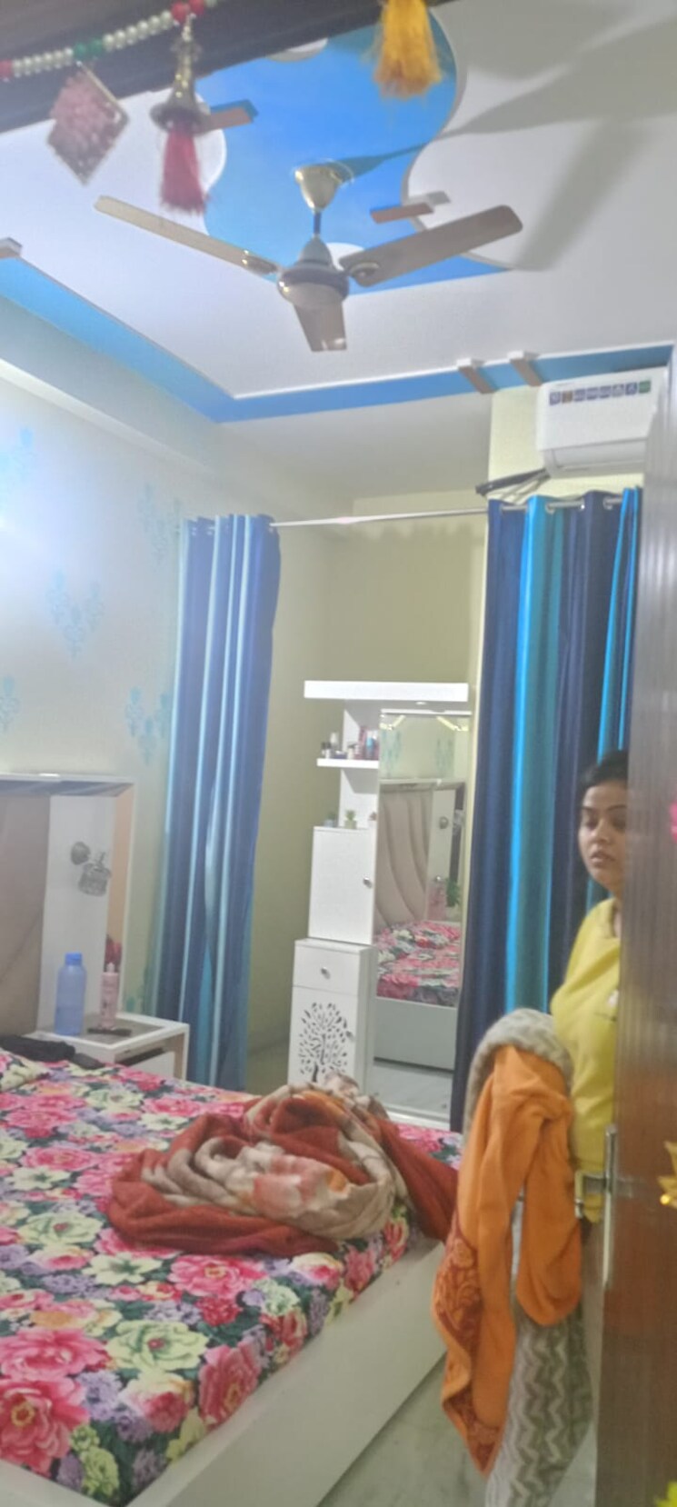 Living Room, e block shastri nagar 2.5 Bedroom 1500 Sq.Ft. Builder Floor In E Block Shastri Nagar Ghaziabad 9509453