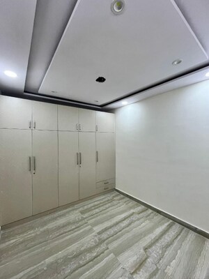 Room in 1 BHK Builder Floor at Rohini Sector 23 – for Sale