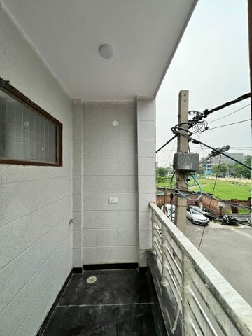 Balcony in 2 BHK Builder Floor at Rohini Sector 24 – for Sale