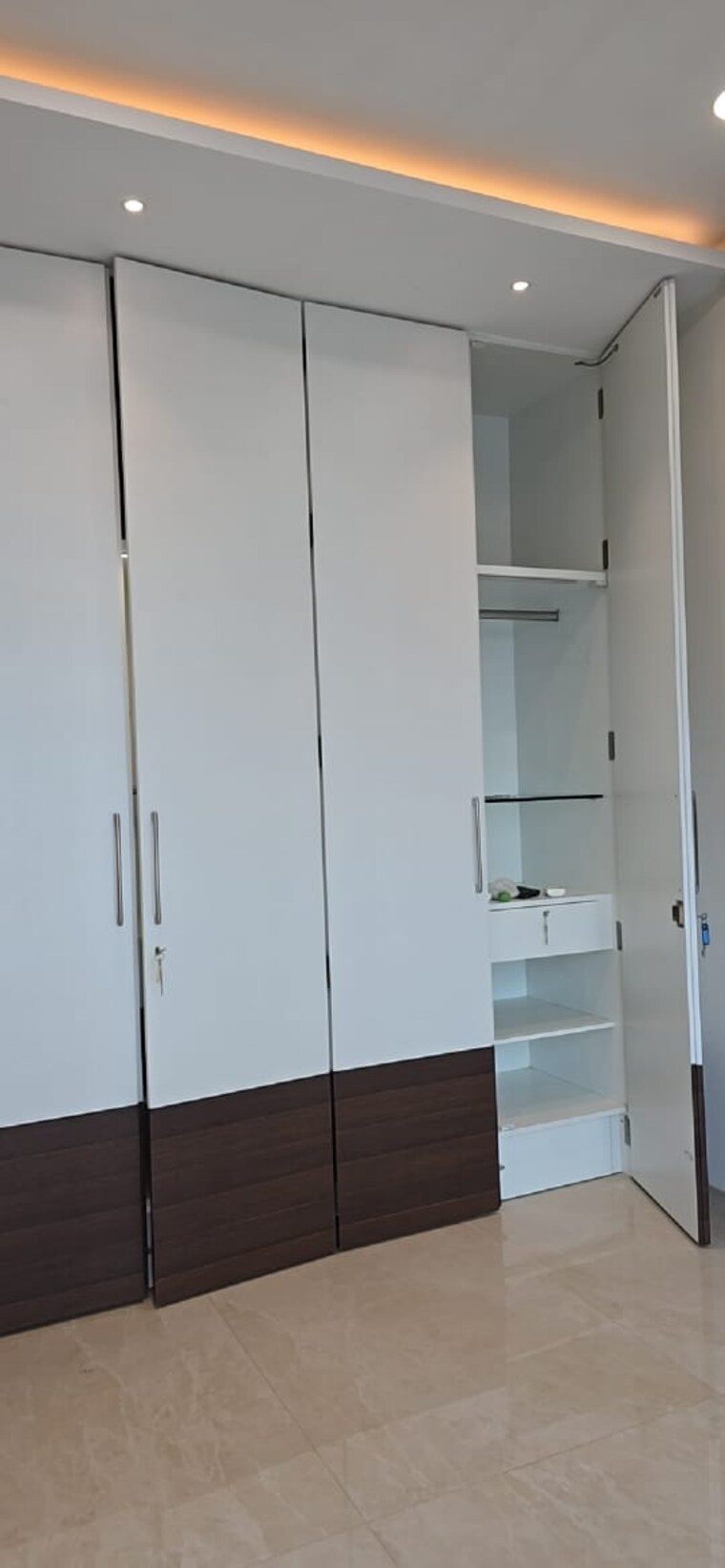 undefined, indiabulls-blu 3 Bedroom 1188 Sq.Ft. Apartment In Worli Mumbai 9509538