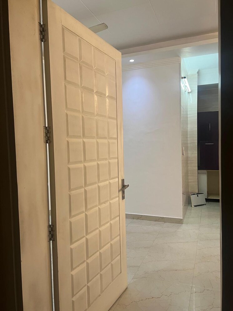 Room, canal road 2 Bedroom 1471 Sq.Ft. Apartment In Canal Road Dehradun 9509550