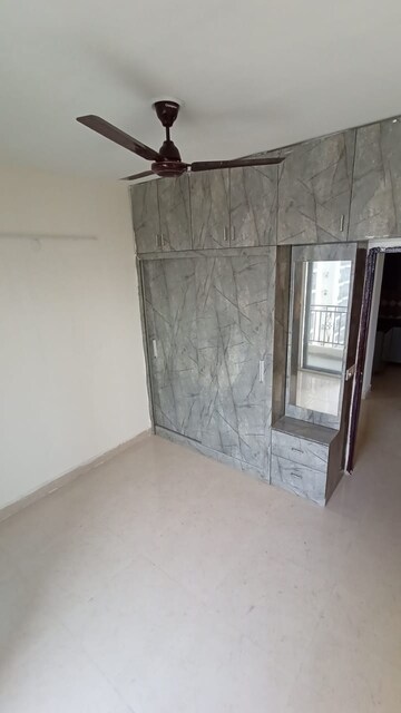 2 BHK Apartment For Rent in Signature Global Prime, Sector 63a