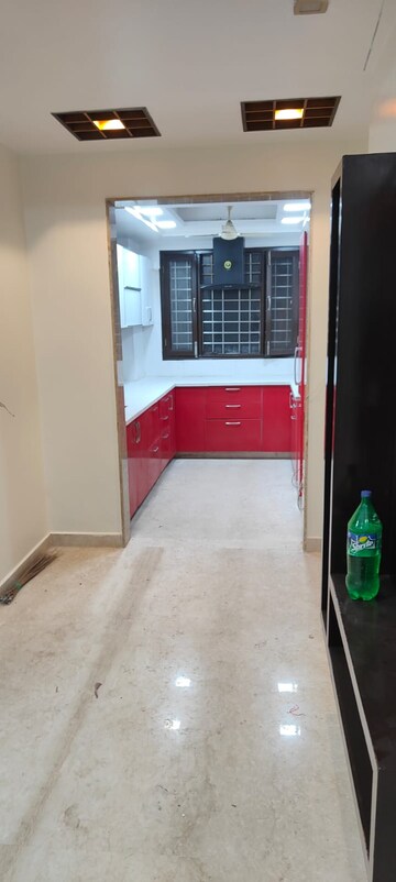 Parking in 3 BHK Builder Floor at Rajouri Garden – for Rent