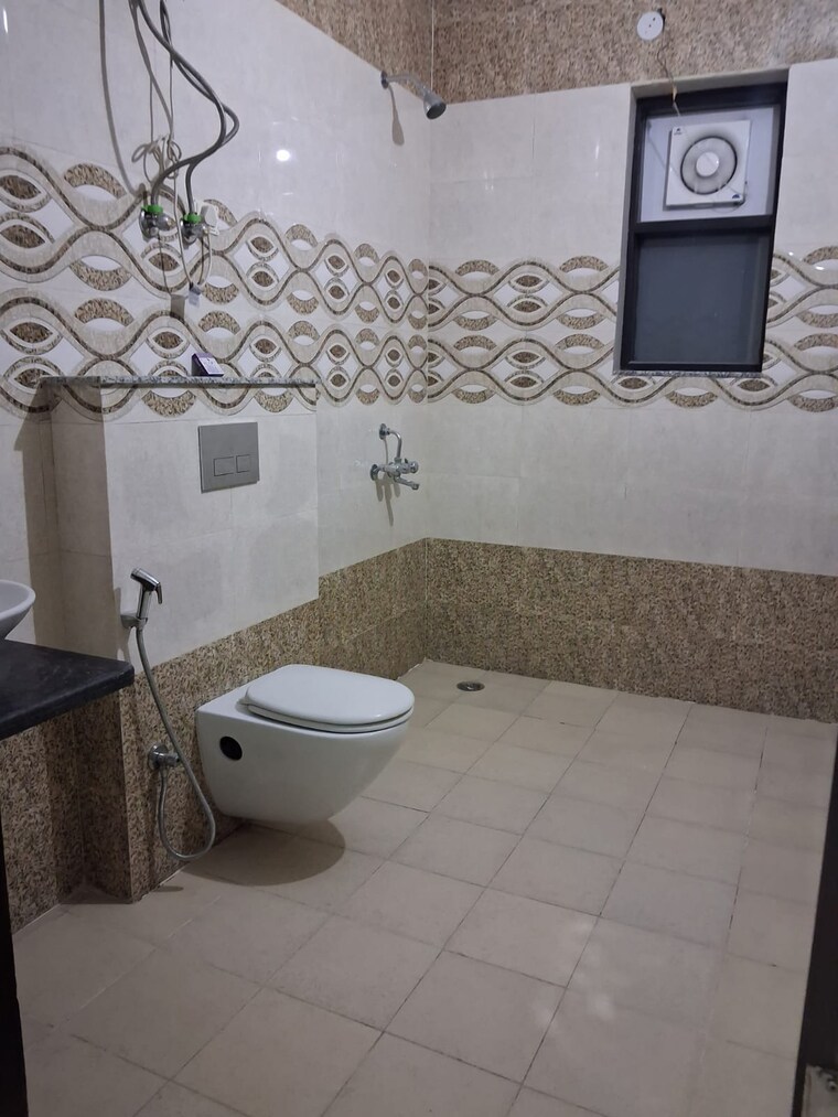 Master Bedroom, unitech-uniworld-gardens-2 2 Bedroom 937 Sq.Ft. Apartment In Sector 47 Gurgaon 9509601