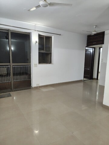 2 BHK Apartment For Rent in Unitech Uniworld Gardens 2, Sector 47
