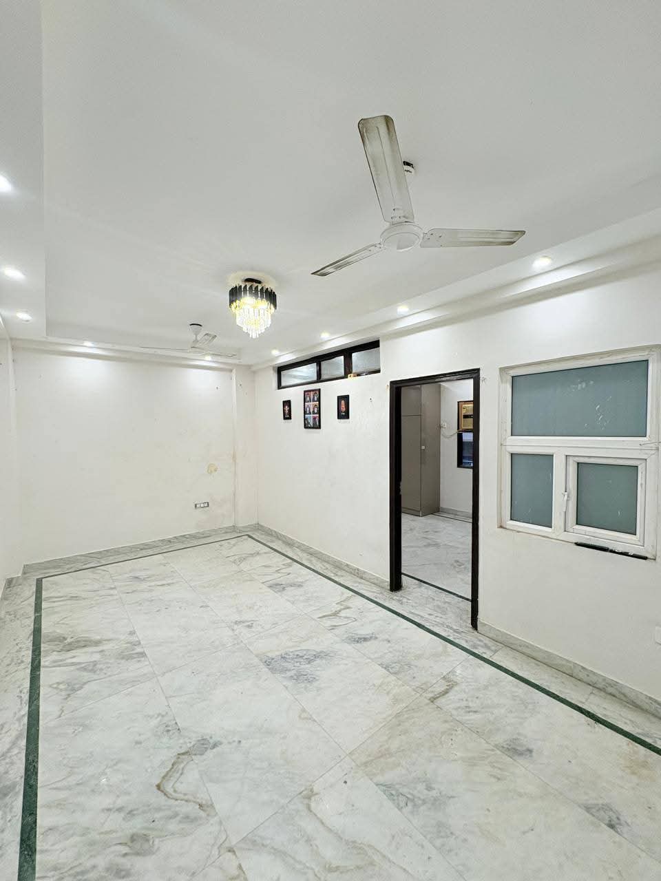 2 BHK + Servant Room Builder Floor For Rent in Chhatarpur Enclave 