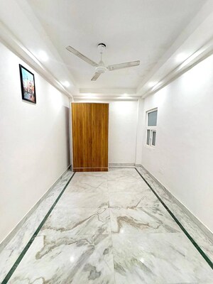 Room in 2 BHK Builder Floor at Chattarpur – for Rent